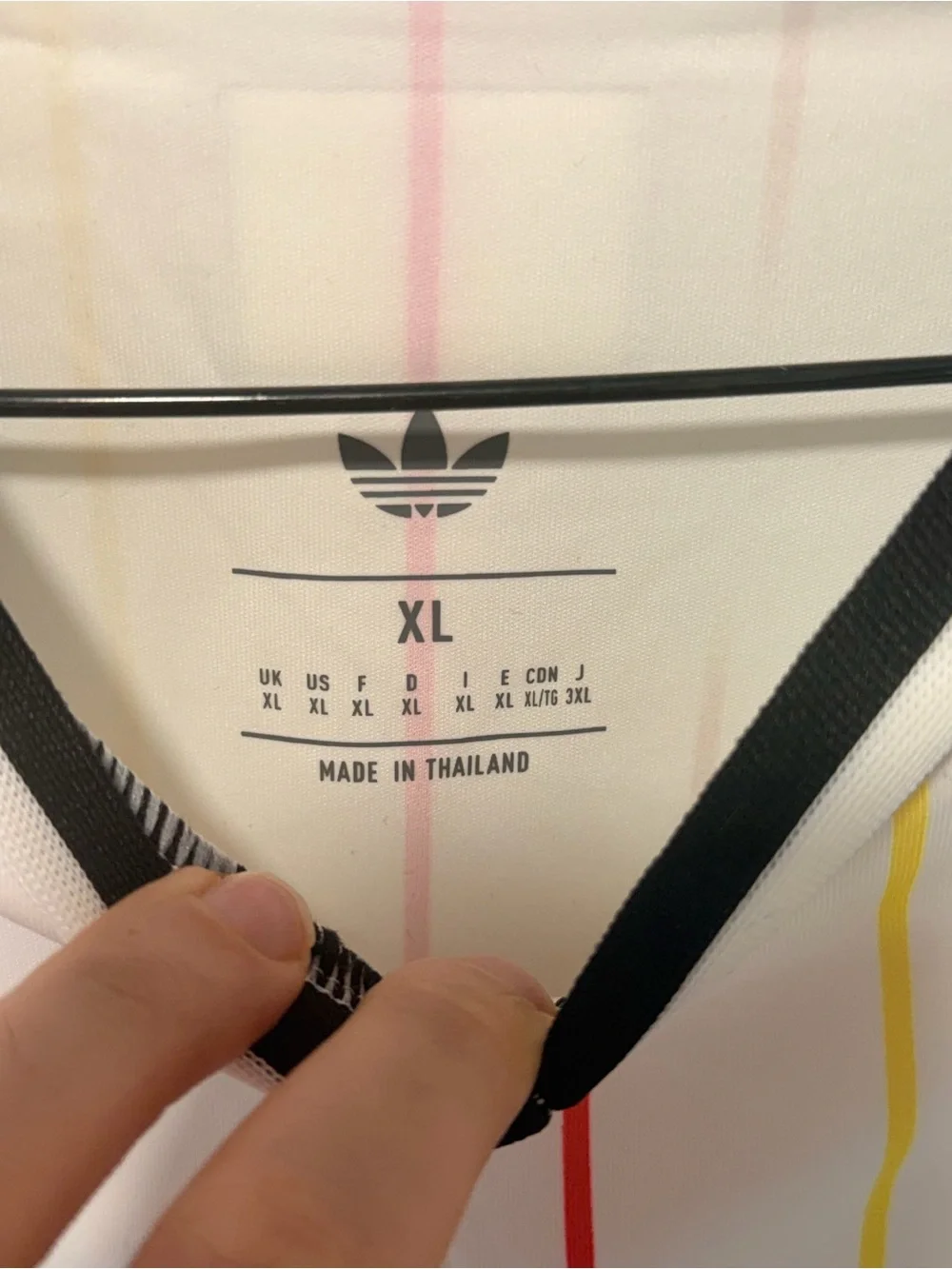 World Cup 2026 Japan away soccer National Team White Rainbow Pinstripe - Picture 4 of 4